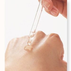 Ампула з ніацинамідом 10% та вітаміном С CUSKIN Dr.Solution Niacin 10% Vitamin C, 50 мл (225047) 225047 - постачальник японських та корейських товарів для дому, здоров'я і краси Pikami