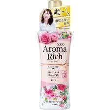 Кондиціонер для білизни "AROMA Rich" з ароматом тривалої дії "Diana", пляшка, 520 мл (311607)